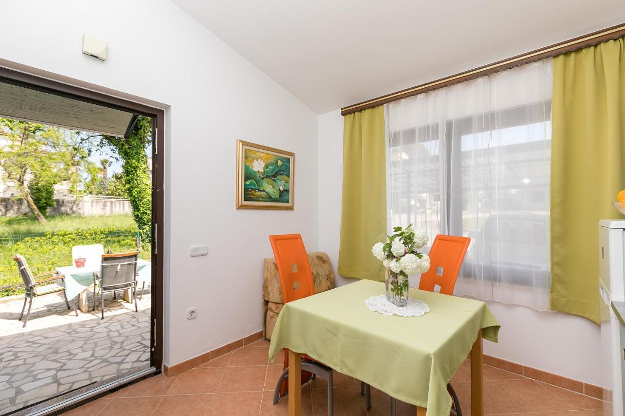 Apartments Marija Funtana Exterior foto