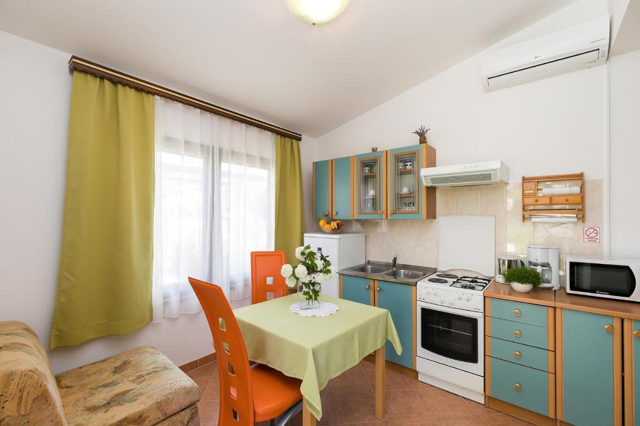 Apartments Marija Funtana Exterior foto